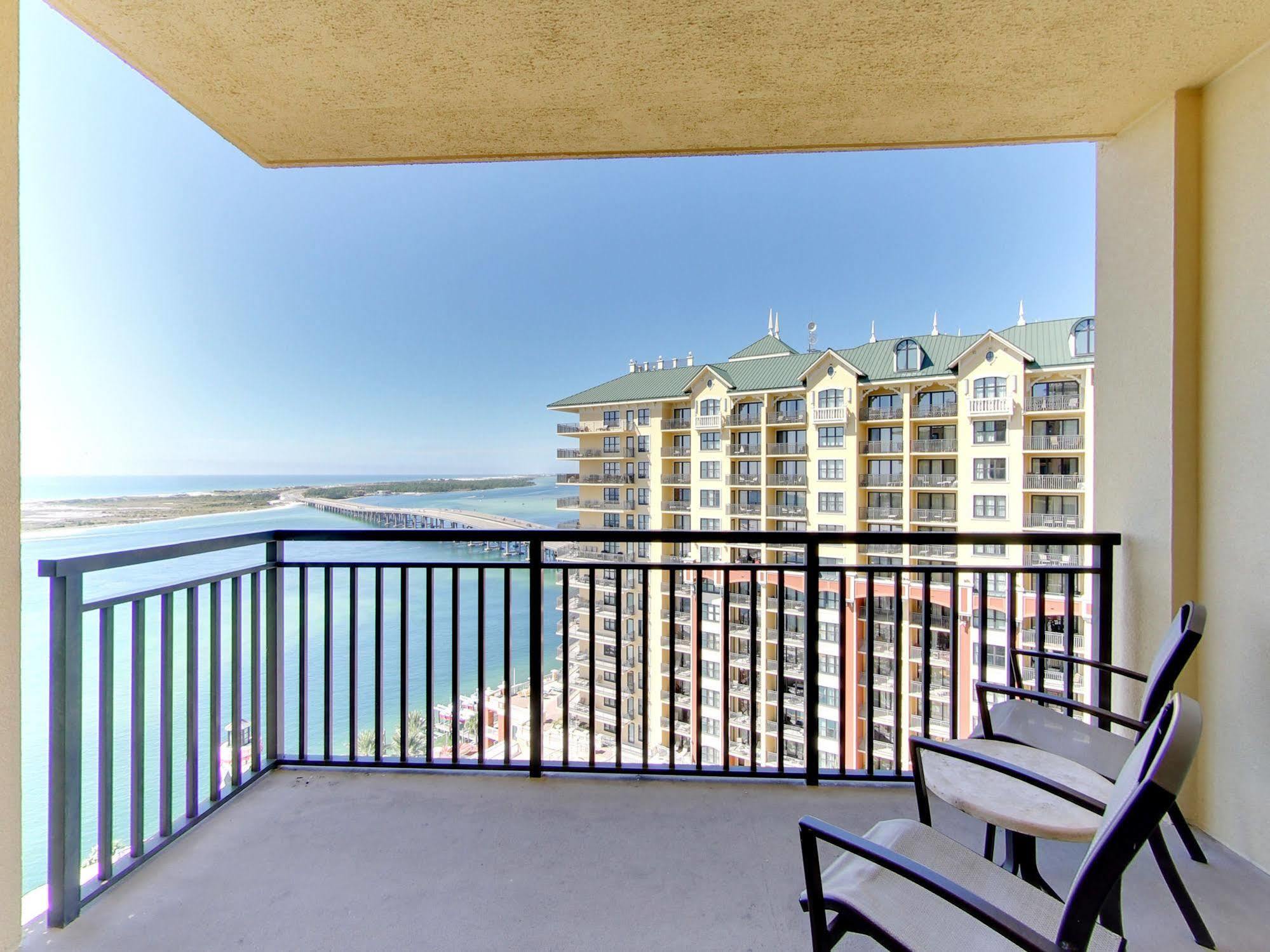Emerald Grande Condominiums At Harborwalk Village Дестин Екстериор снимка
