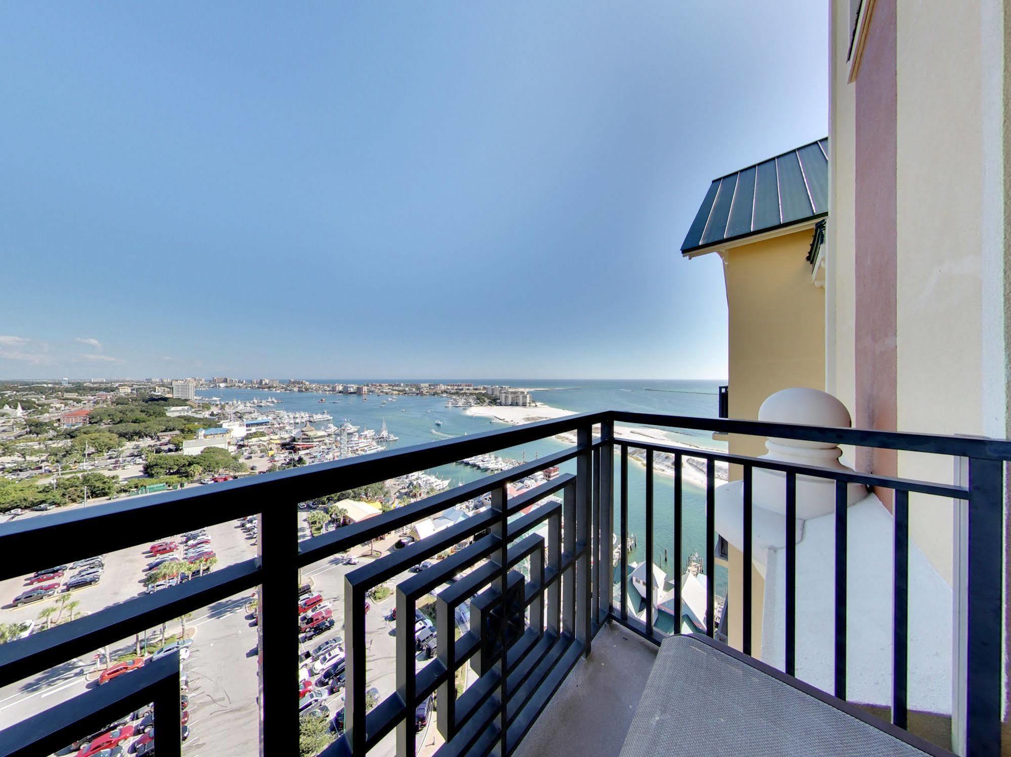 Emerald Grande Condominiums At Harborwalk Village Дестин Екстериор снимка